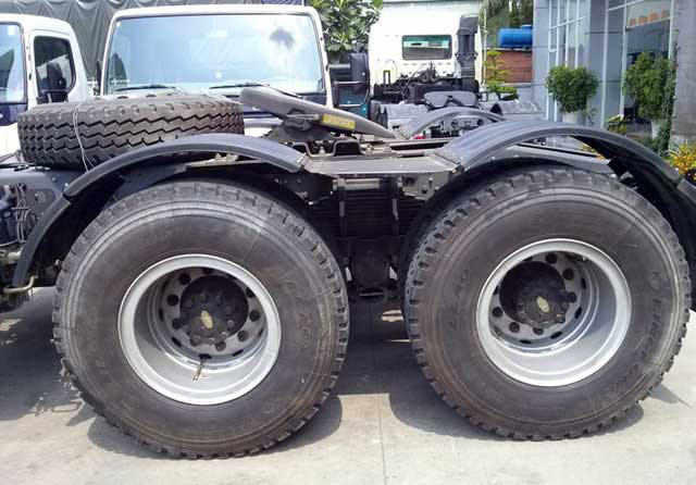 xe-dau-keo-jac-2cau-380hp-cabin-hyundai-lopsau