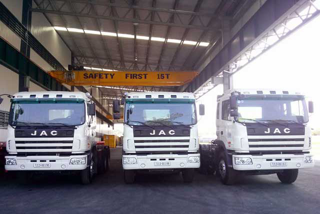 xe-dau-keo-jac-2di-1cau-cabin-hyundai-380hp